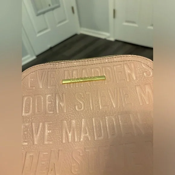 Steve Madden Pink Crossbody Bag - Picture 4 of 4